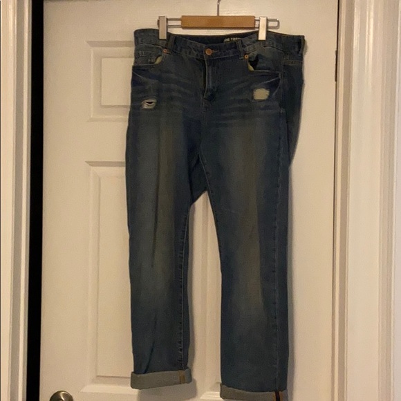 Jeans - Picture 1 of 4